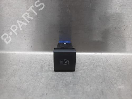 Used Switch Switch TOYOTA YARIS (_P21_, _PA1_, _PH1_) 1.5 Hybrid (MXPH10, MXPH11) (116 hp) 33218286 33218286