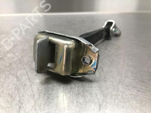 Dørhængsel/Dørbegrænser MITSUBISHI MIRAGE / SPACE STAR VI Hatchback (A0_A) 1.0 (A05A) (71 hp) 13180566