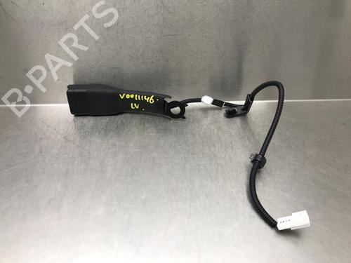 Used Seat buckle TOYOTA YARIS (_P21_, _PA1_, _PH1_) 1.5 Hybrid (MXPH10, MXPH11) (116 hp) 33181396