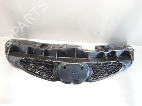 Used Grille TOYOTA AYGO (_B1_) 1.0 (KGB10_, KGB10R) (68 hp) 11249607
