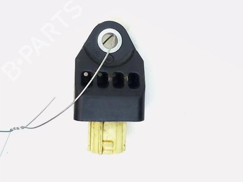 Used Electronic module TOYOTA YARIS (_P13_) 1.3 (NSP130_, NSP130) (99 hp) 10819312