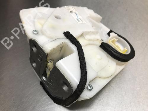Used Front right lock MAZDA 2 Hatchback (DL, DJ) 1.5 SKYACTIV-G (90 hp) 10849027