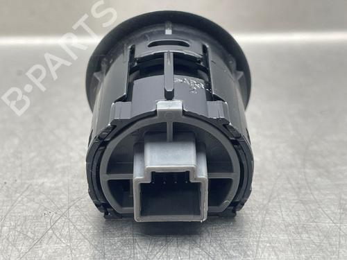 Switch NISSAN LEAF (ZE1) Electric | BP25122355I30