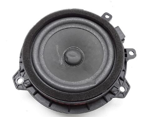speakers-kia-stonic-yb-10-t-gdi-2017-10832490 main image