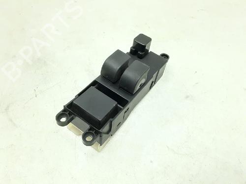 Used Switch NISSAN MICRA II (K11) 1.4 i 16V (82 hp) 10835818