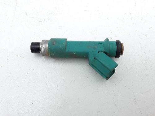 Used Injector Injector TOYOTA YARIS (_P13_) 1.0 (KSP130_, KSP130) (69 hp) 10832112 10832112