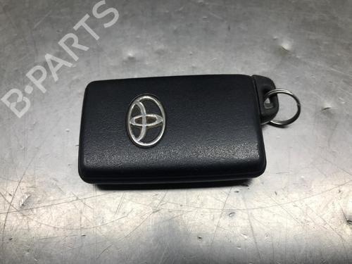 Used Electronic module Electronic module TOYOTA AURIS (_E15_) 1.8 Hybrid (ZWE150_, ZWE150R) (136 hp) 32429770 32429770