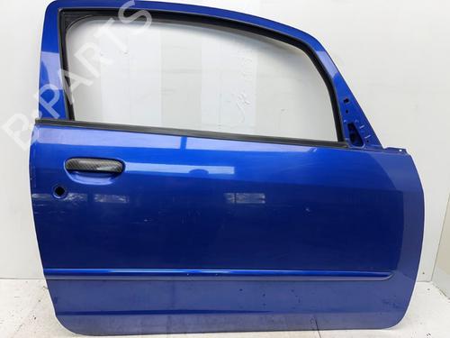 Used Right front door Right front door 15820228 15820228