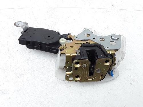 Used Front right lock SUBARU FORESTER (SG_) 2.0 X AWD (SG5) (158 hp) 10837767