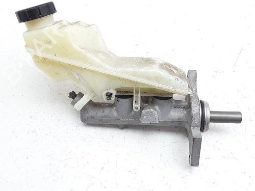 Used Brake master cylinder TOYOTA COROLLA Estate (_E12_) 1.6 VVT-i (ZZE121_, ZZE121R) (110 hp) 10831418