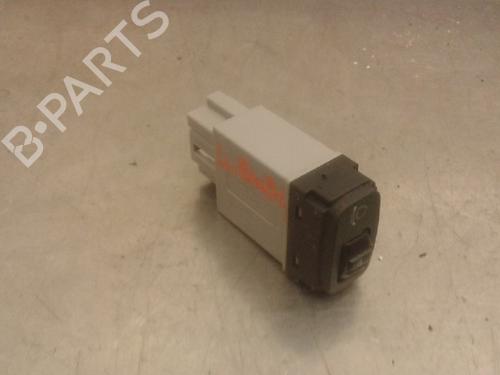 Used Switch MITSUBISHI GRANDIS (NA_W) 2.0 DI-D (NA8W) (136 hp) 10829647