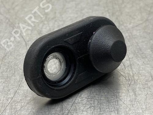 Used Switch TOYOTA YARIS (_P21_, _PA1_, _PH1_) 1.5 Hybrid (MXPH11) (92 hp) 10858488