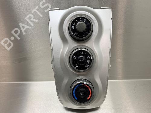 Used Climate control TOYOTA YARIS (_P9_) 1.0 VVT-i (KSP90_, KSP90R) (69 hp) 10842772