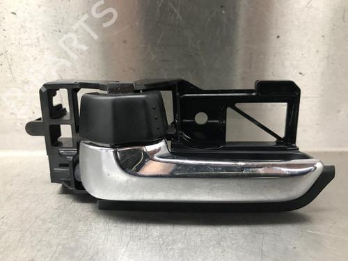 venstre-fortil-udvendigt-handtag-suzuki-ignis-iii-mf-ff-12-atk412-2016-16047780 main image