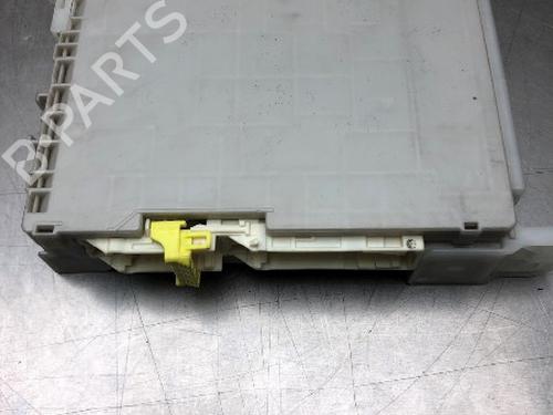 Used Fuse box TOYOTA IQ (_J1_) 1.0 (KGJ10_, KGJ10R) (68 hp) 16071211