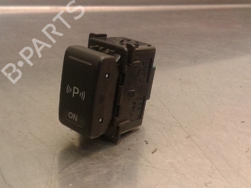 Used Switch NISSAN MICRA IV (K13K, K13KK) 1.2 DIG-S (98 hp) 10826843