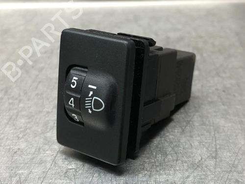 Used Switch TOYOTA AVENSIS Estate (_T27_) 2.0 D-4D (ADT270_, ADT270R) (126 hp) 13074906