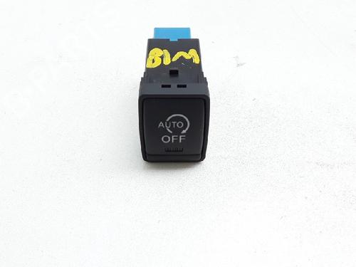 Used Switch NISSAN NOTE (E12) 1.2 (80 hp) 10831744