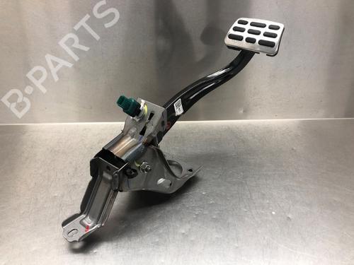 Used Break pedal Break pedal 17062645 17062645