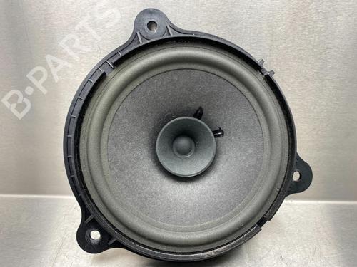 Used Speaker NISSAN NV200 / EVALIA Bus 1.6 16V (M20, M20M) (110 hp) 15075068