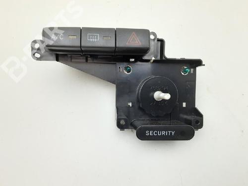 Used Switch Switch TOYOTA YARIS (_P1_) 1.3 (SCP12_, SCP13_, SCP12R, SCP13R) (87 hp) 10840864 10840864