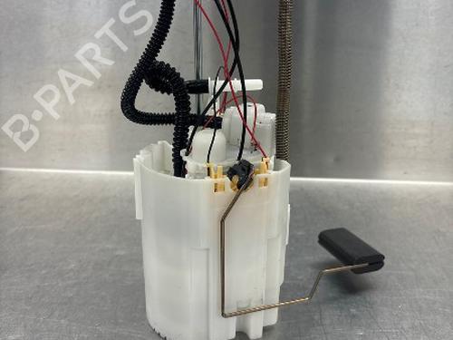 Used Fuel pump NISSAN X-TRAIL III (T32_, T32R, T32RR) 1.6 DIG-T (T32) (163 hp) 17048517