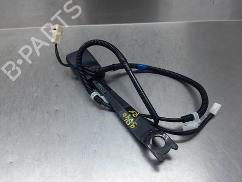 Seat buckle TOYOTA URBAN CRUISER (_P1_) 1.33 (NSP110_, NSP110) | BP13181680I32 