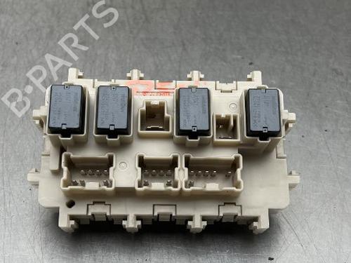 Used Fuse box NISSAN QASHQAI II SUV (J11, J11_) 1.2 DIG-T (115 hp) 19503558