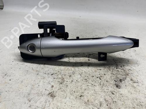 Used Front left exterior door handle HYUNDAI ix35 (LM, EL, ELH) 2.0 CRDi (136 hp) 18846063