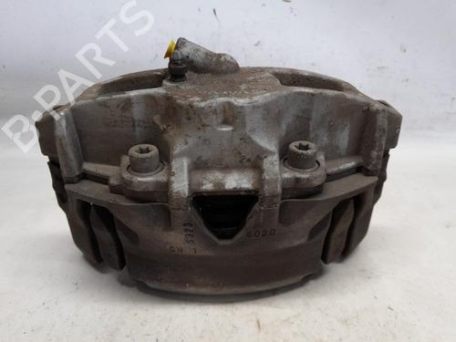 Used Right front brake caliper VOLVO V70 III (135) D4 AWD (181 hp) 30264084