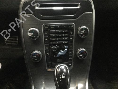 Used Climate control VOLVO V70 III (135) D4 (181 hp) 30765767