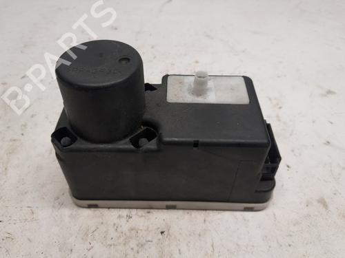 Used Central lock pump VW POLO (6N2) 1.4 (60 hp) 32035845