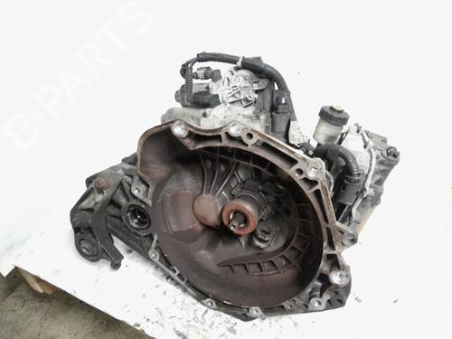 Used Gearbox OPEL CORSA C (X01) 1.2 Twinport (F08, F68) (80 hp) 31150724