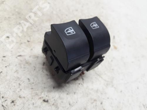 Used Switch Switch RENAULT CAPTUR I (J5_, H5_) 1.5 dCi 110 (110 hp) 11070128 11070128