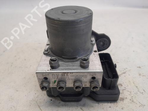 Used ABS pump SKODA KAMIQ (NW4) 1.0 TSI (110 hp) 21117808