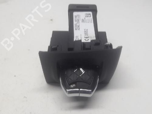 Used Switch Switch 11077690 11077690