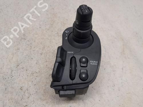 Used Steering column stalk RENAULT CLIO III (BR0/1, CR0/1) 1.4 16V (98 hp) 28827845