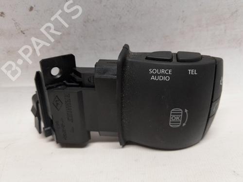 Used Switch RENAULT MEGANE III Grandtour (KZ0/1) 1.2 TCe (KZ2B, KZ11) (116 hp) 30554063