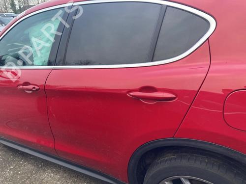 left-rear-door-alfa-romeo-stelvio-949_-2016-32174557 main image