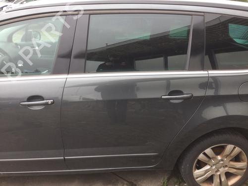 Used Left rear door PEUGEOT 5008 (0U_, 0E_) 1.6 16V (156 hp) 27621297