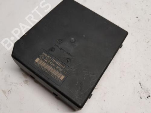 Fuse box RENAULT MEGANE III Hatchback (BZ0/1_, B3_) 1.6 16V (BZ1B, BZ1H) | BP23235383E1 