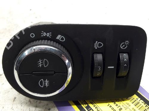 Used Headlight switch OPEL CORSA D (S07) 1.3 CDTI (L08, L68) (95 hp) 11069802