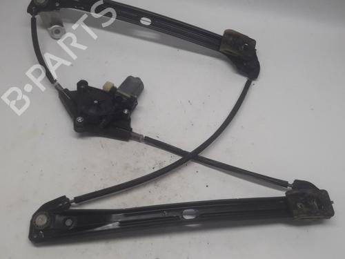 Rudehejsemekanisme ventre foran Rudehejsemekanisme ventre foran VW GOLF VII (5G1, BQ1, BE1, BE2) 1.2 TSI (105 hp) 11077546 11077546