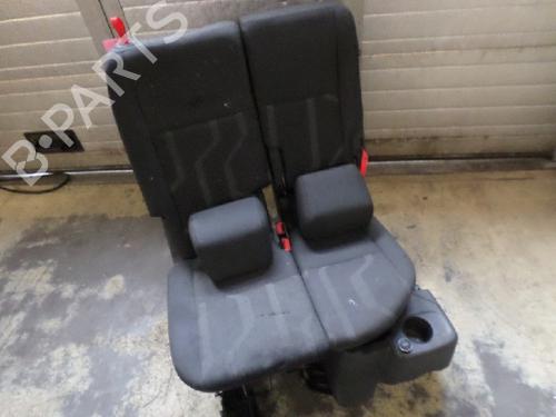 Used Right front seat Right front seat 13151520 13151520