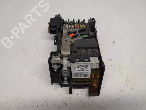 Used Fuse box PEUGEOT 3008 I MPV (0U_) 1.6 VTi (120 hp) 32174609