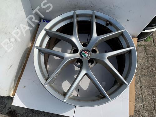 Used Rim Rim 37724818 37724818