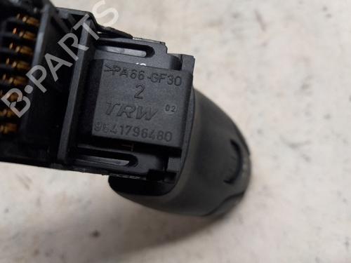 Steering wheel controls PEUGEOT 308 I (4A_, 4C_) 1.6 THP 16V | BP29439418E15 