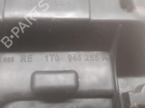 Right taillight VW TOURAN (1T1, 1T2) 1.6 FSI | BP13383010C35 