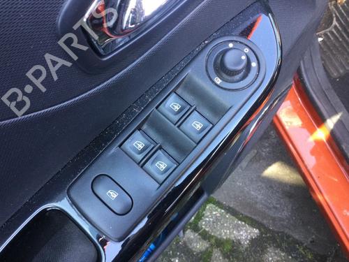 Interruttore Interruttore RENAULT CAPTUR I (J5_, H5_) 0.9 TCe 90 (90 hp) 35988083 35988083