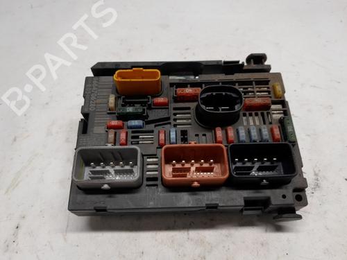 Used Fuse box PEUGEOT 308 I (4A_, 4C_) 1.6 16V (140 hp) 31601152
